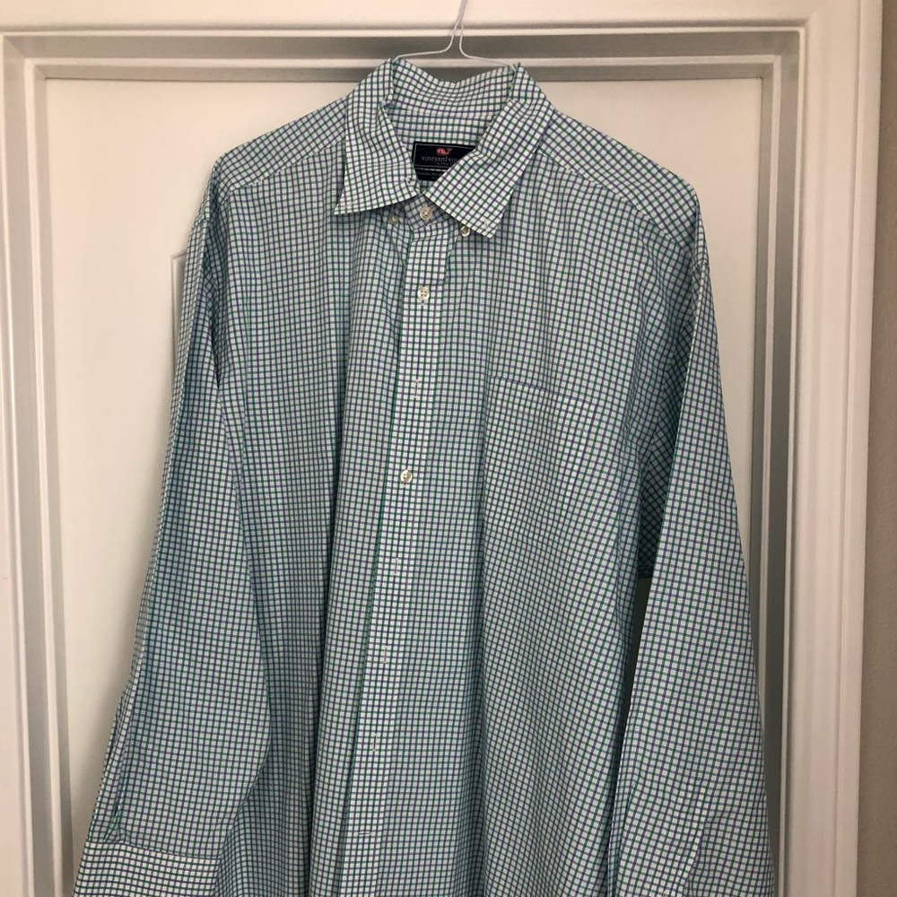 Vineyard Vines Button Down